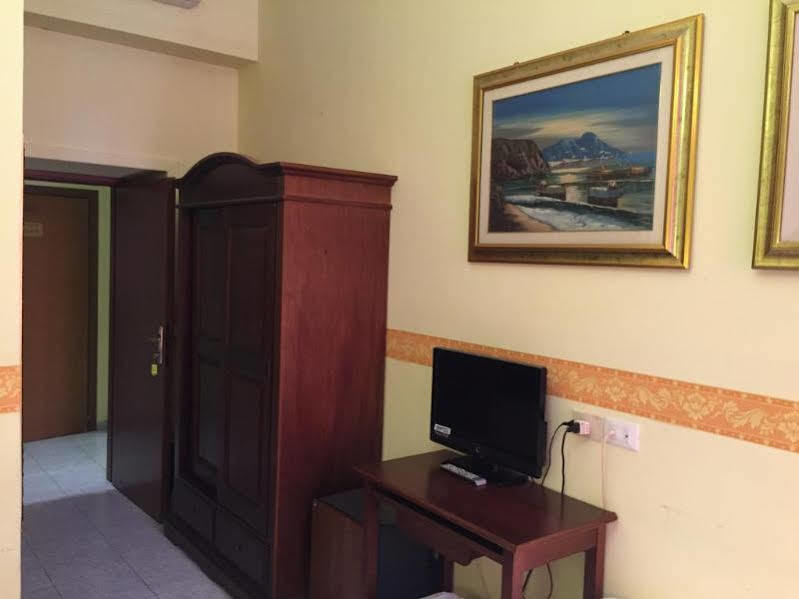 Adventure Hotel