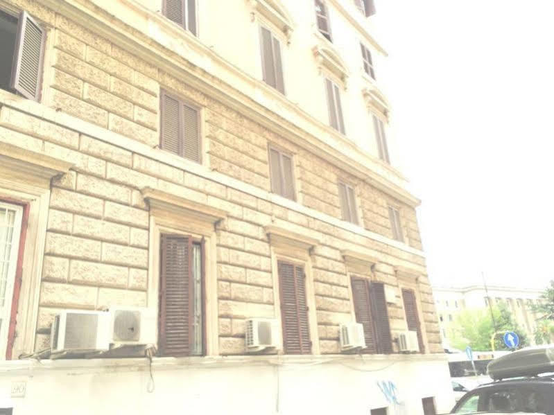 Adventure Hotel 3*